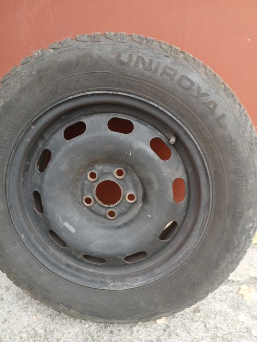 Продавам зимни гуми Унироял с джанти