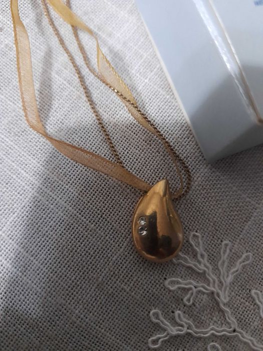 Avon колие и обици с камък