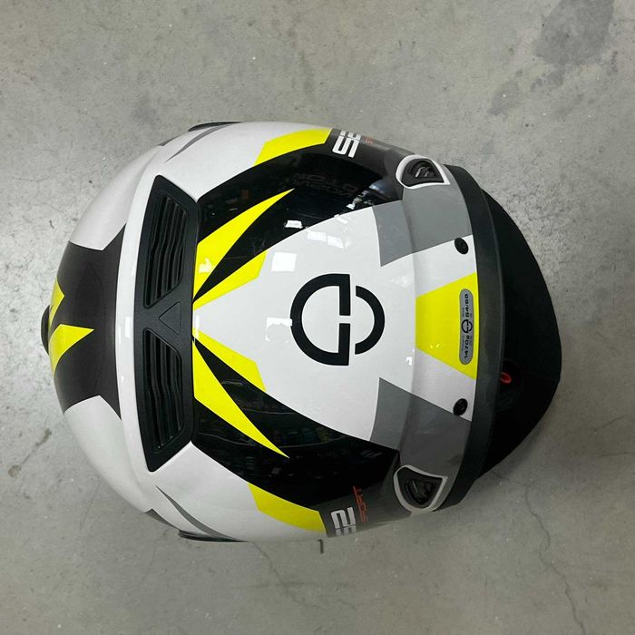 РАЗПРОДАЖБА Мото каска SCHUBERTH S2 Sport Polar Yellow - Код: 29957
