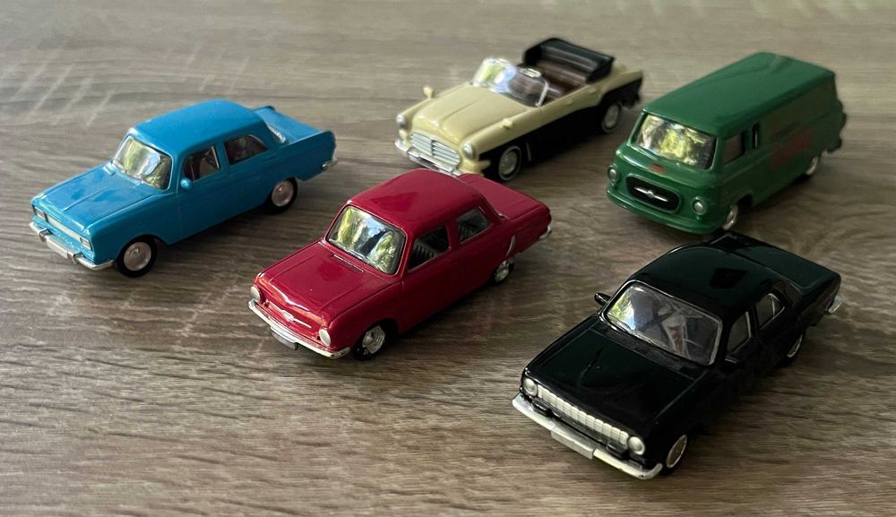 Метални колички Matchbox, Welly и Siku