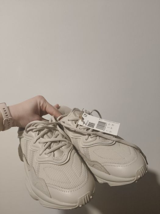 Vând addidasi ADDIDAS NOI
