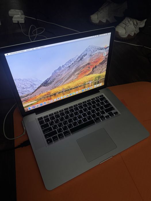 macbook pro 256gb