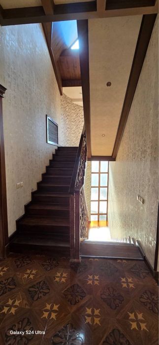 Дом  кафе Тараканчик / Ялангач  12 соток