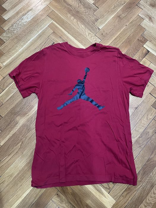 Тениска Jordan червена