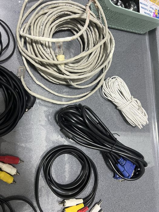 Сетевые провода для оргтехники .Куплены в Москве.