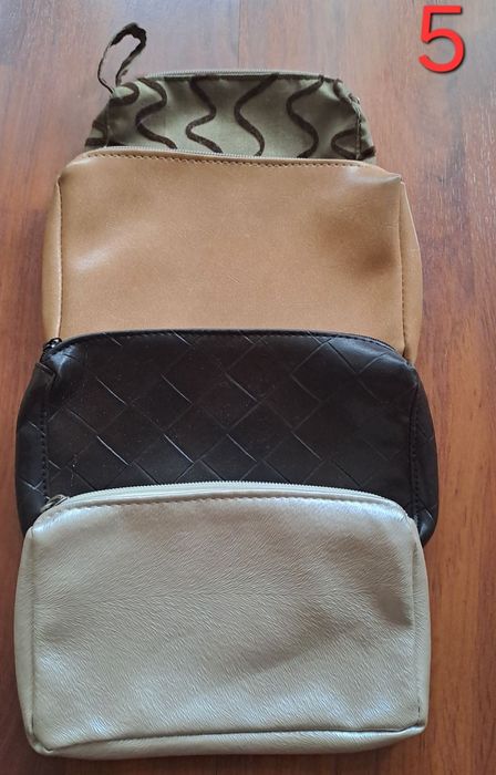 несесери-4броя за 10лв