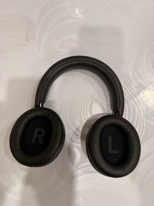 Продам наушники Sounde core space one pro