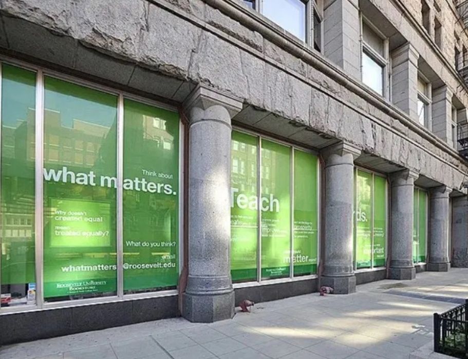 Window graphics - autocolant perforat - pentru spatii comerciale!