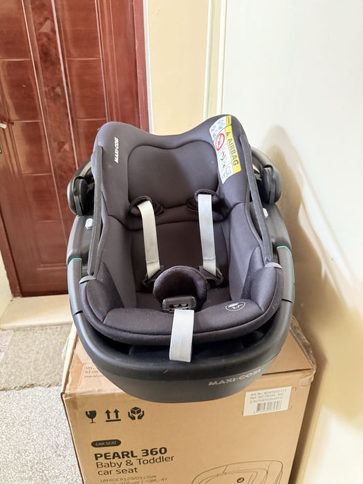 Стол за кола Maxi Cosi Coral 360 Essential Black