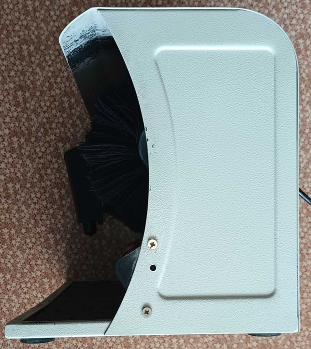 Машинка для чистки обуви