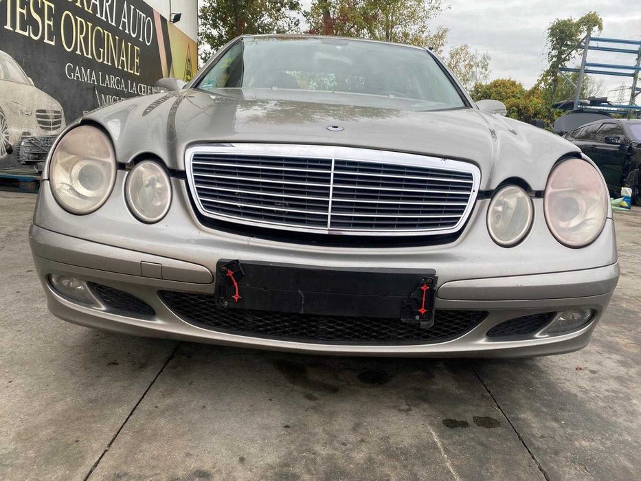 dezmembrez mercedes w211/bara fata w211/faruri w211/capota w211