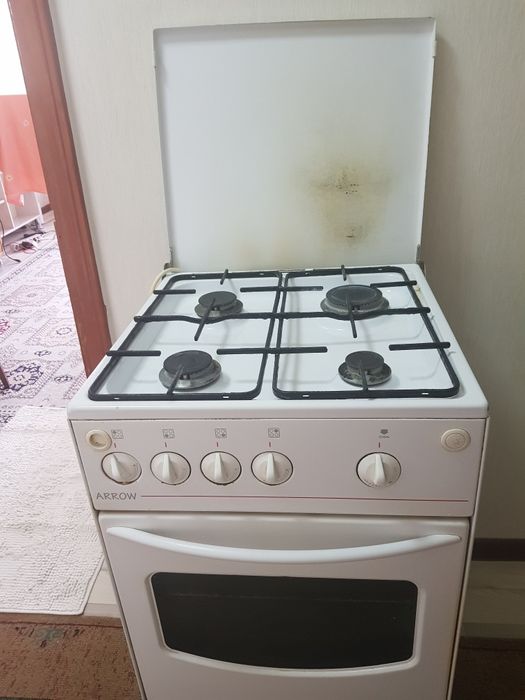 Продам газовую плиту