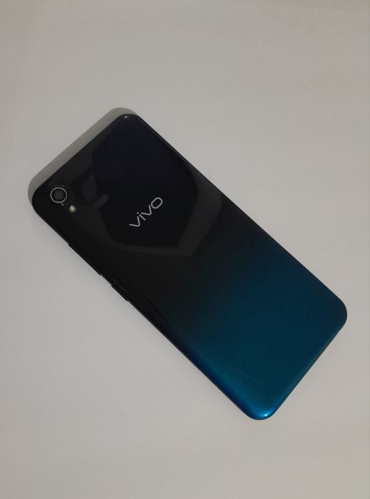 Vivo 1820 2/32гб