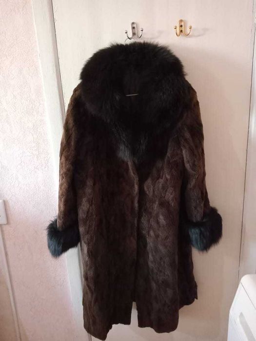 Продам норковую шубу