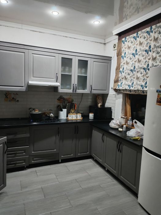 Продаётся кухонный гарнитур мдф пленка