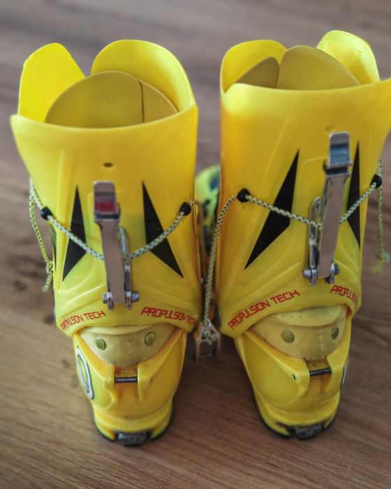 Clăpari schi de tura scarpa alien