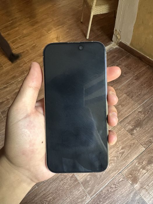 Iphon 15 pro natural titanium