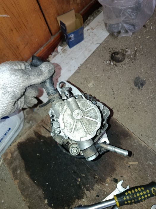 Продам запчасти на Митсубиси Галант