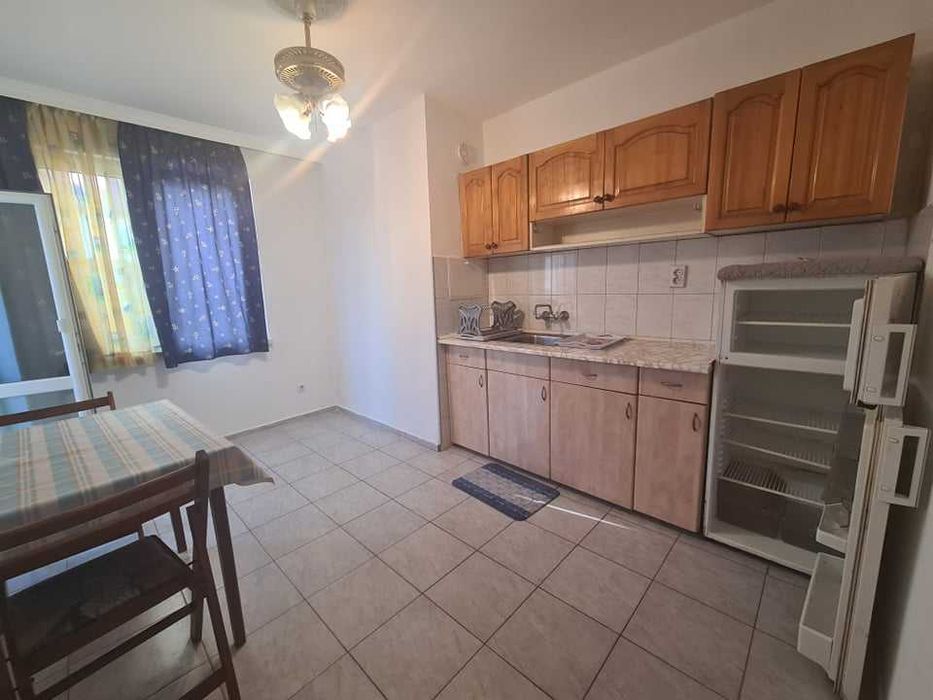 Дава се под наем Тристаен апартамент в Бургас, Възраждане - 75 кв.м за 204 € - Снимка #1