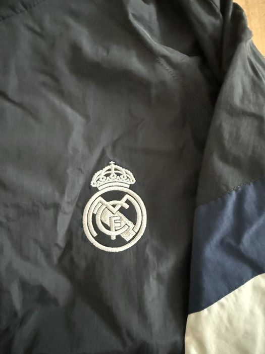 Real madrid ветровка