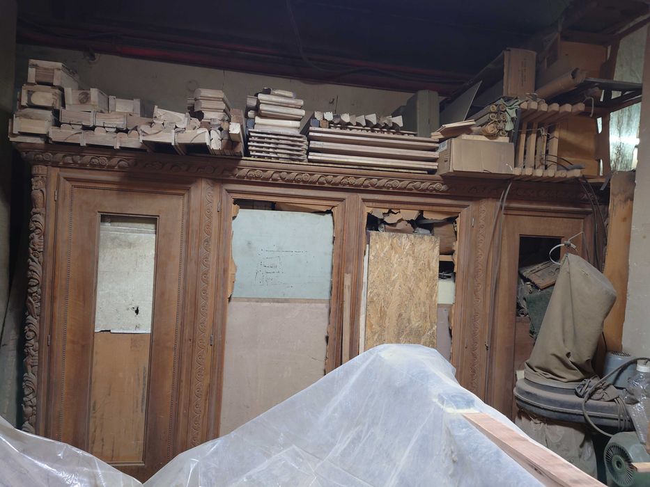 Четирикрилен гардероб, ръчна изработка, масив + дърворезба