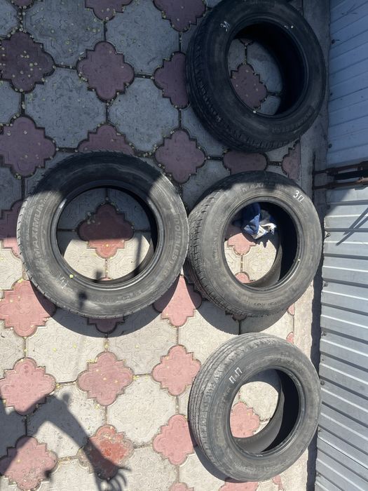 Продаю резину в хорошем состояние
