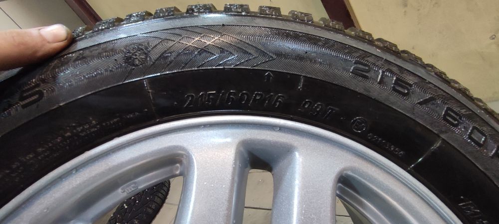 Продам комплект дисков r16 с резиной