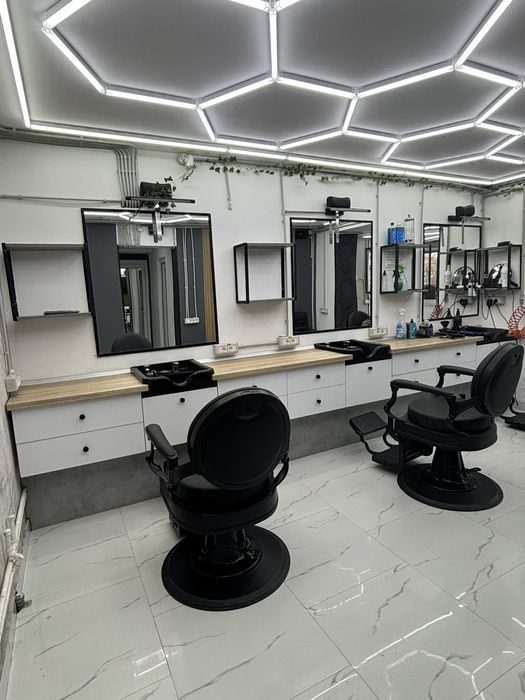 Posturi de inchiriat!