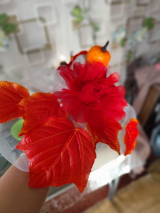 Продам шляпку для осеннего бала