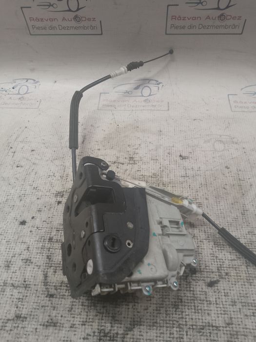 broasca dreapta spate audi a4 b7 2011