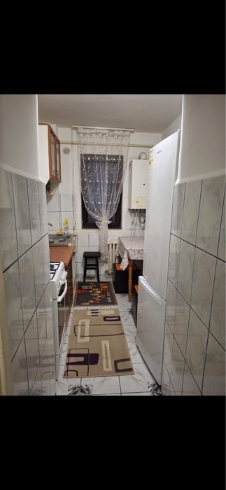 Inchiriez apartament 2 camere