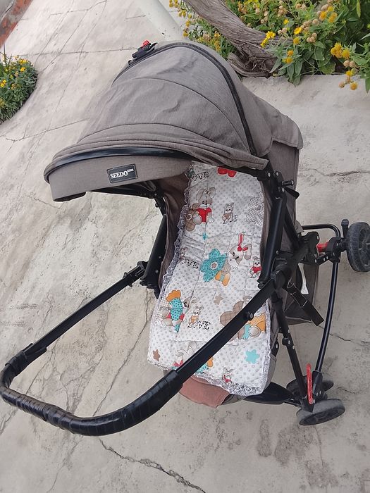 Коляска сотилади