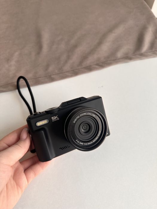 Компактная камера + комплект