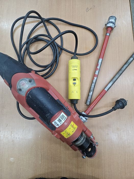 Mașina de carotat Hilti