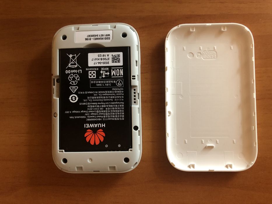 Router Wireless HUAWEI 4G LTE portabil