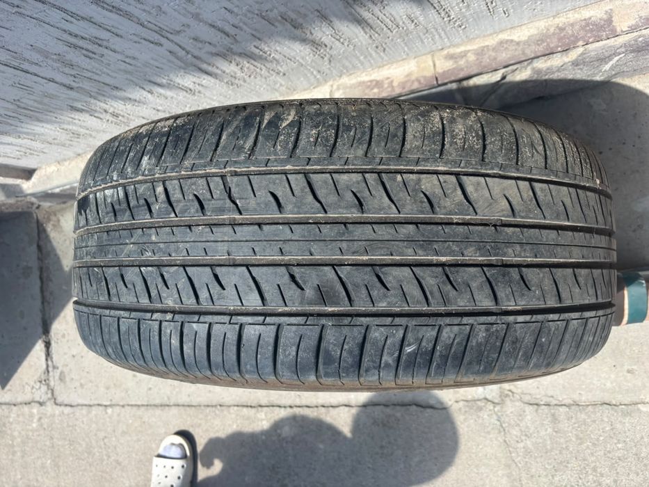 Продам резину размер 275/50R21