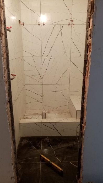 Укладка кафеля, кафельщик.