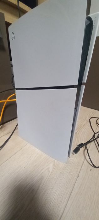 PS5+2 manete+ 4 jocuri
