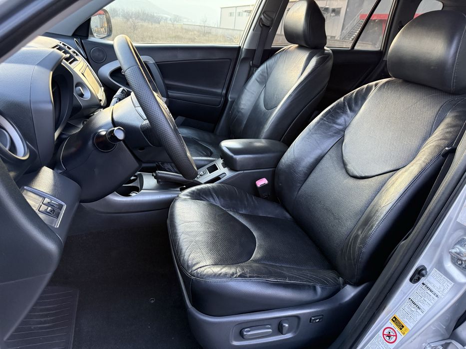 Toyota RAV 4 2.2 D-4D 136к.с 4X4 / EXECUTIVE / KOJA / KEYLESS / NAVI