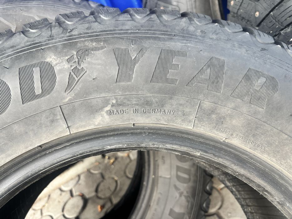 Продам зимние шины