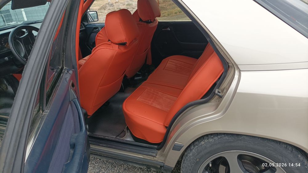 Mersedes Benz 124