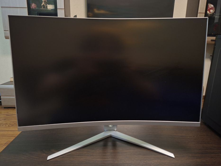 Игровой монитор, Gamemax 27' изогнутый