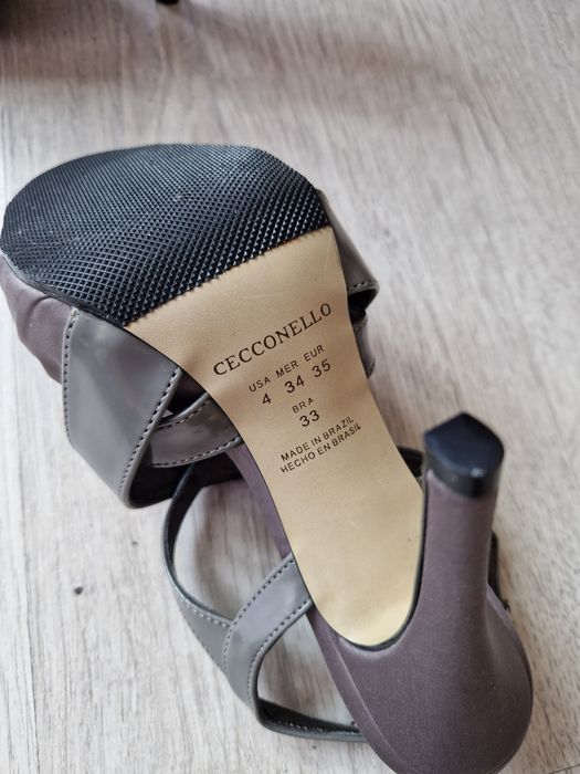 Босоножки продам