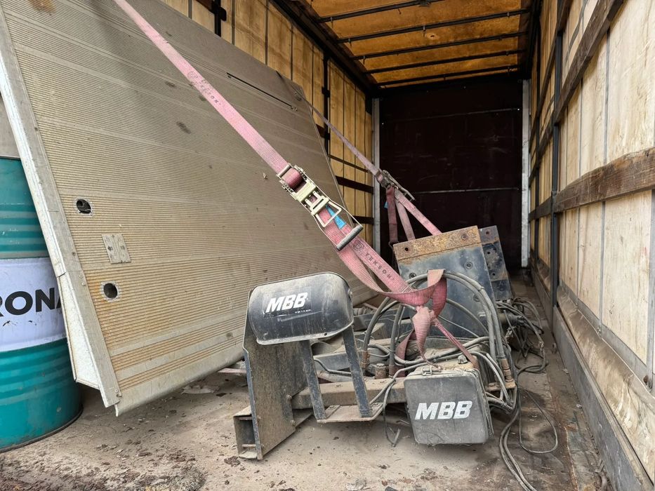 Lift hidraulic MBB 1000AQ cu semisasiu Camion universal DEZMEMBRARI