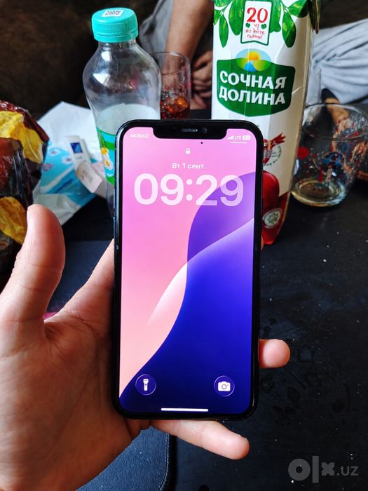 Iphone 11 pro sotiladi 64 li