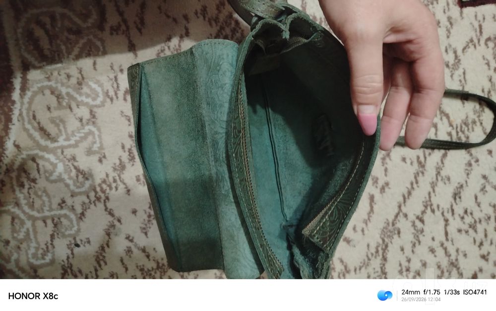 Продаю женскую сумку фирма Канишка