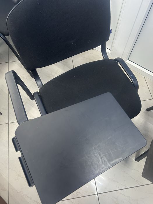 Стулья офисные б/у