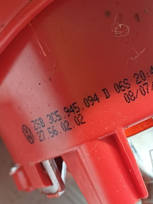 stop dreapta hayon  volkswagen passat b6 berlina - motorina 2010