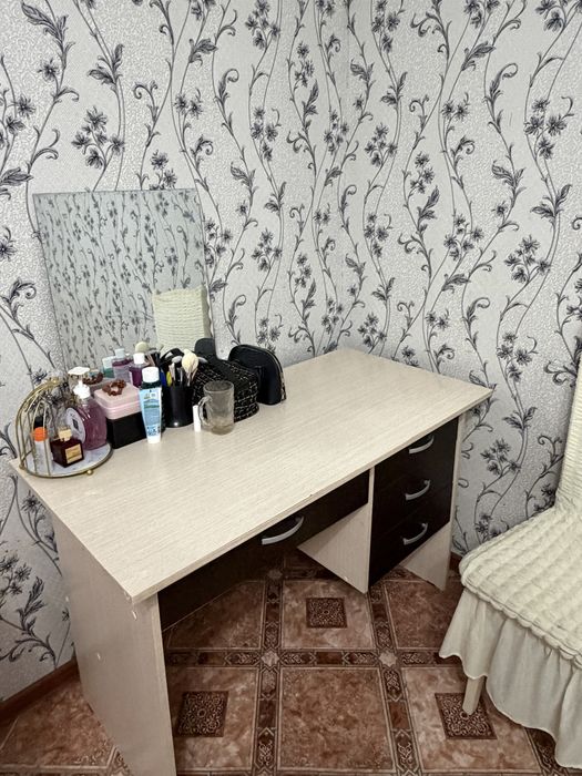 Продам спальный гарнитур