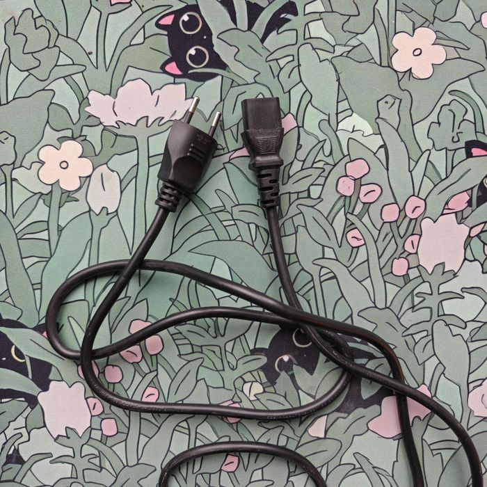 KEF PSW 2000 - активен субуфер